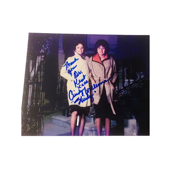 Signed Laverne & Shirley Penny Marshall Cindy Williams Promo Photo 8x10 - Picture 2 of 5